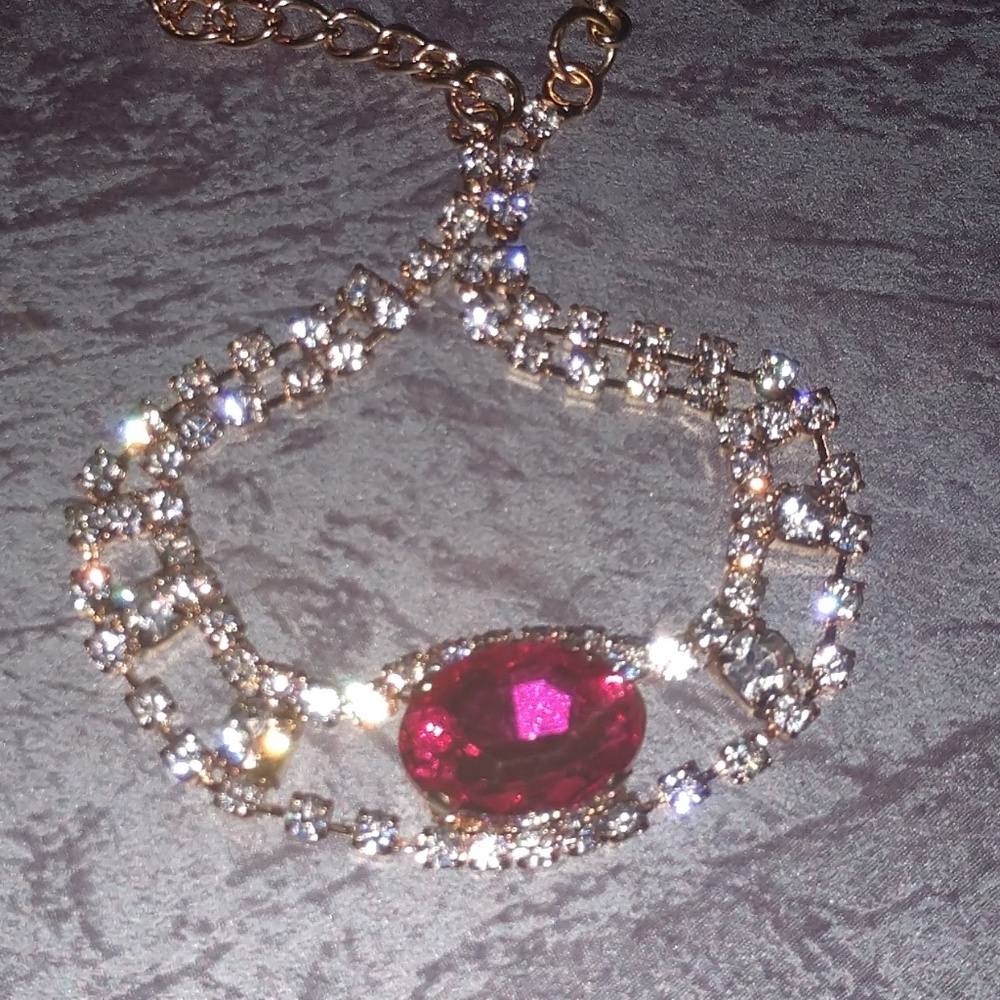👏✨❤️HP!❤️✨👏NWT Pink Australian chrystal bracelet